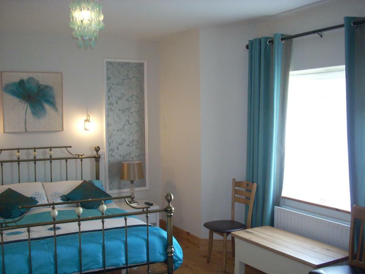 مبيت وإفطار نوك Golden Rose House المظهر الخارجي الصورة